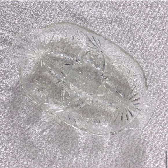 Vintage Clear Cut Glass Divided Relish Serving Dish - Picture 8 of 8